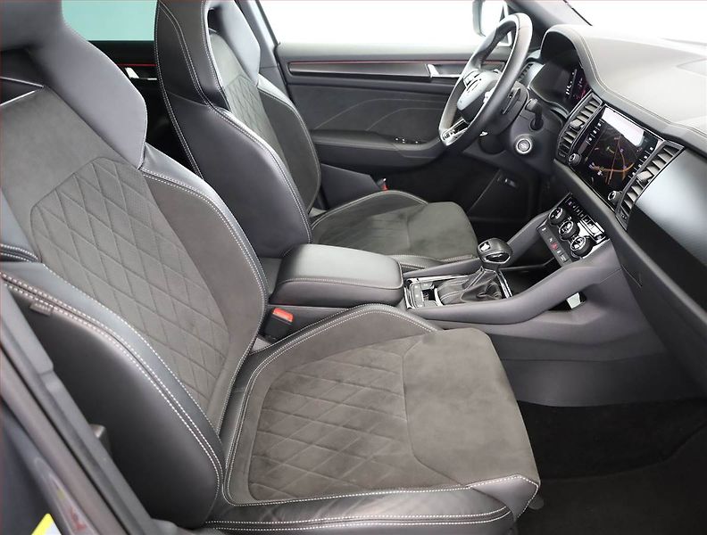 Škoda Kodiaq (2022) Sportline 1.5 TSI, digi klima - fotka 7 z 19