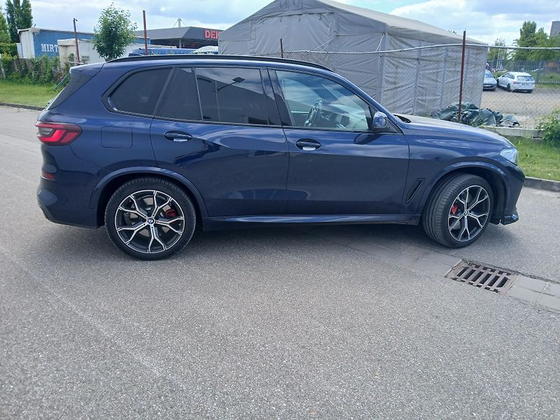 BMW X5 (2022) - fotka 7 z 25