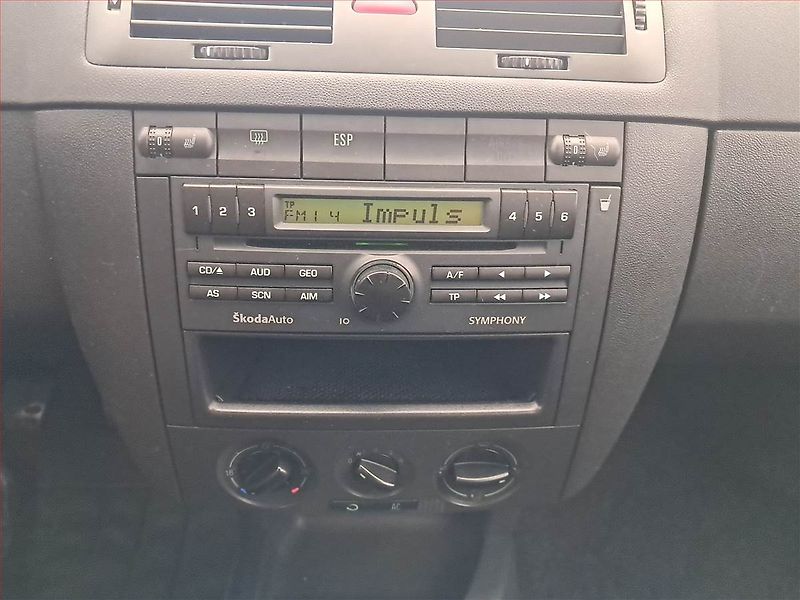 Škoda Fabia (2007) 1.9 TDI, po STK, Tažné - fotka 12 z 15