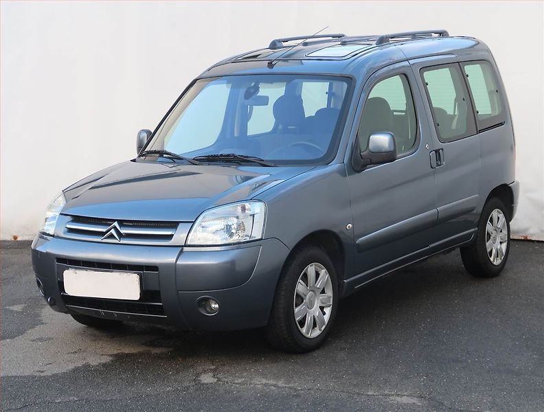 Citroën Berlingo (2005) 1.6 16V , 5Míst, 1Maj - fotka 2 z 15