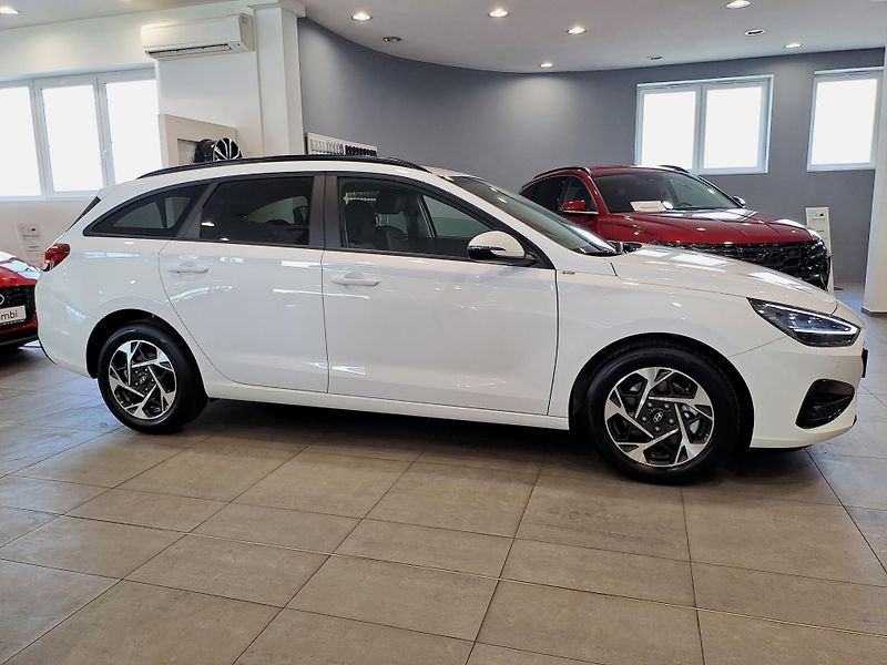 Hyundai i30 (2026) 1,6 T-GDI DCT GO Czech! - fotka 8 z 19