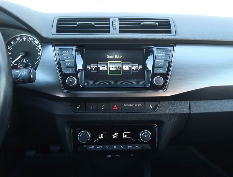 Škoda Fabia (2017) 1.0 TSI, Tempomat - fotka 12 z 18
