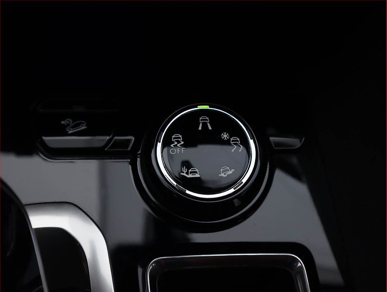 Peugeot 3008 (2020) Active 1.5 BlueHDi, Automat - fotka 22 z 22