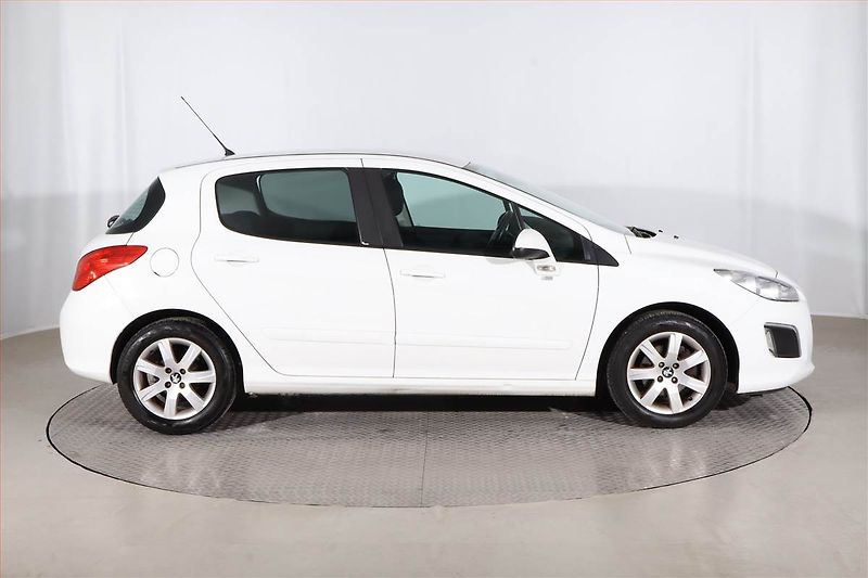 Peugeot 308 (2013) 1.6 VTi, Serv.kniha, Tempomat - fotka 6 z 20