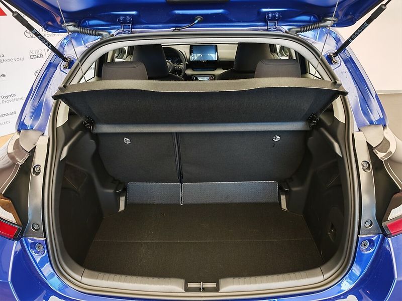 Toyota Yaris 1.5 Hybrid Comfort - fotka 7 z 29