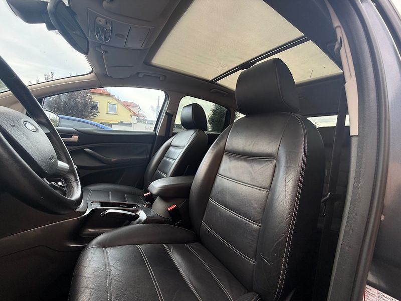 Ford Kuga (2008) 2.0 TDCi 4x4 - fotka 10 z 17