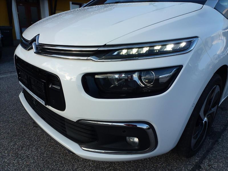 Citroën Grand C4 Picasso 2,0 HDI 7míst 150HP AUT Polar - fotka 52 z 57