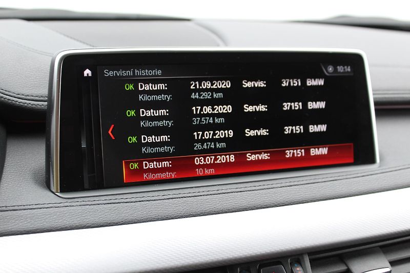 BMW X6 xDrive30d Mpaket  - fotka 23 z 27