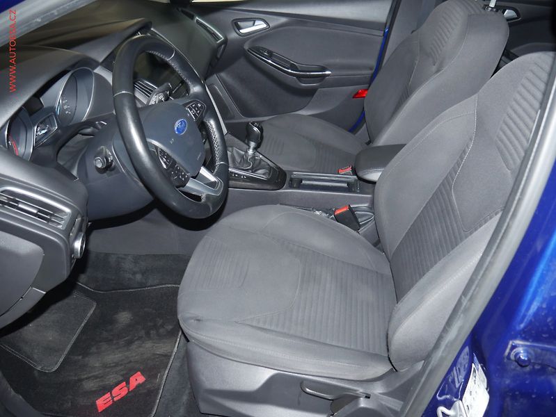 Ford Focus (2015) 1.5 EB, AC, temp - fotka 9 z 22