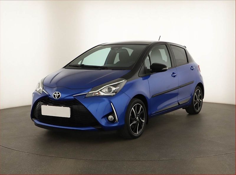 Toyota Yaris (2017) 1.5 Dual VVT-i, Serv.kniha - fotka 2 z 13