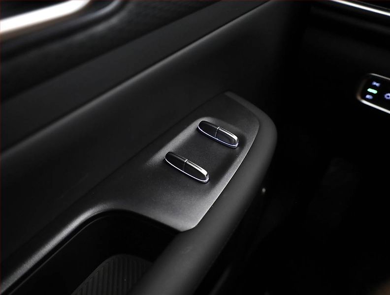 Jaecoo 7 (2026) 1.5 TGDI PHEV, 360° kamera - fotka 16 z 22