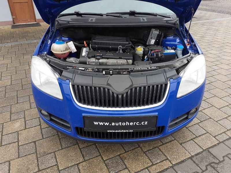 Škoda Fabia (2009) KOMBI 1.4 16V - fotka 19 z 38