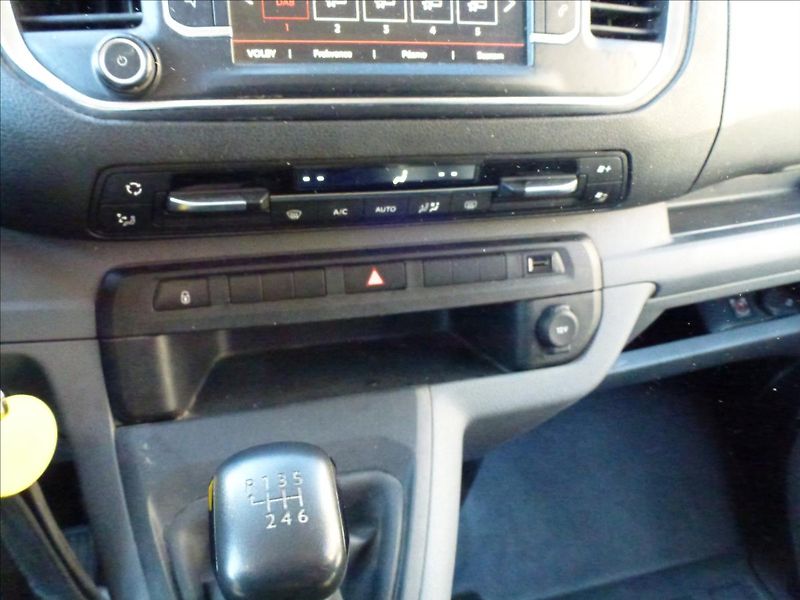 Citroën SpaceTourer 1,5 BHDI L2 Long 8míst TZ klim - fotka 35 z 49