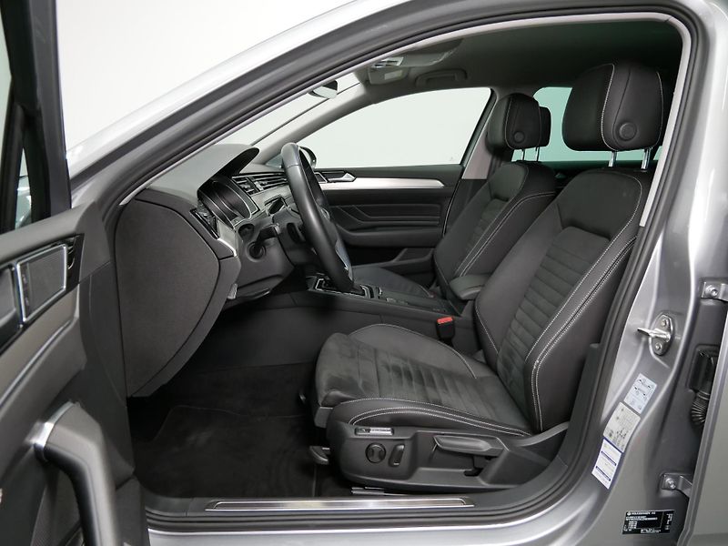 Volkswagen Passat - fotka 6 z 25