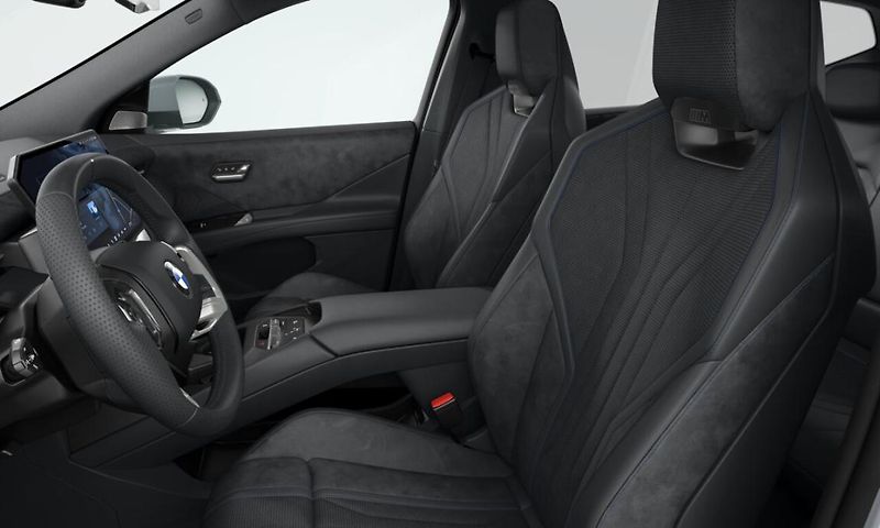 BMW X3 iX3 40 - fotka 4 z 4