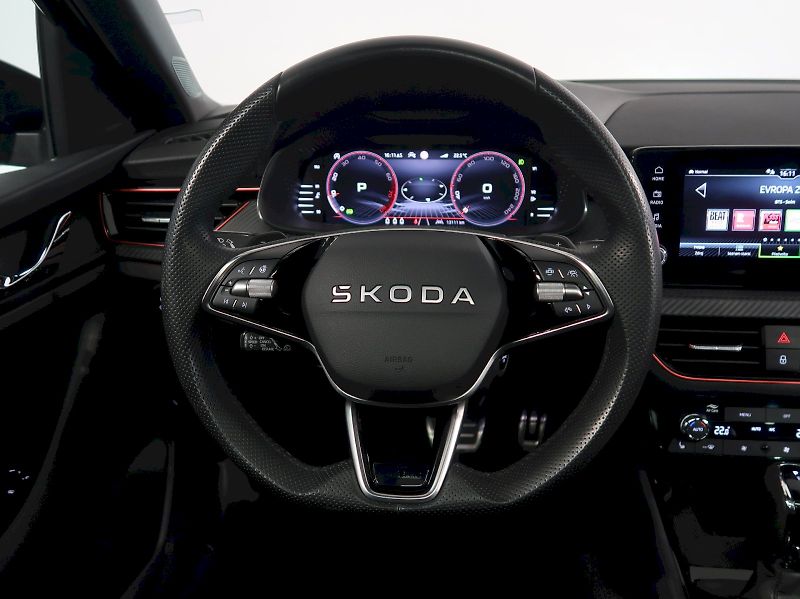 Škoda Scala (2025) MONTE CARLO 1.5TSI 110KW DSG - fotka 17 z 40