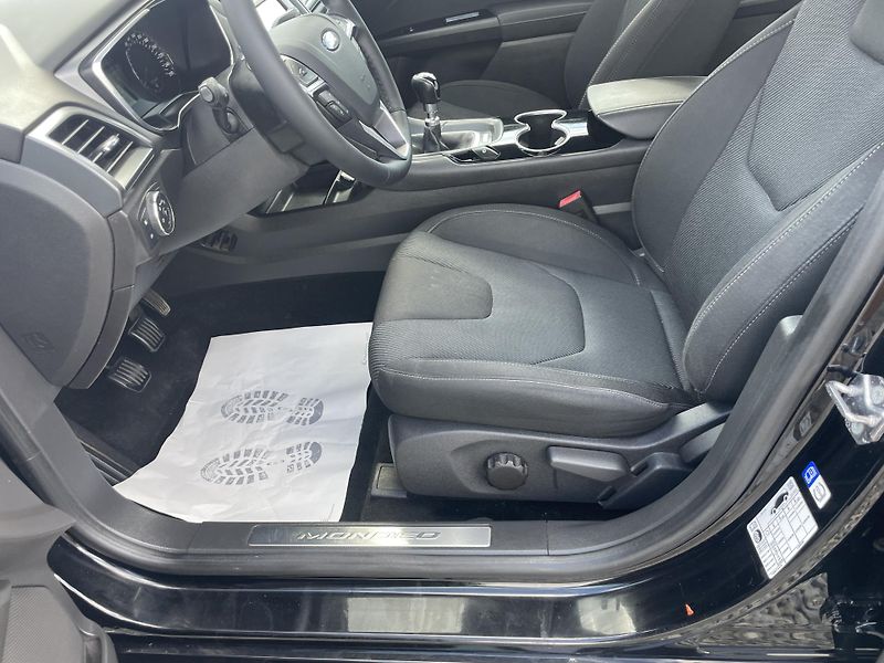 Ford Mondeo 2.0TDCi 150PS MANUAL COMBI STK - fotka 94 z 154