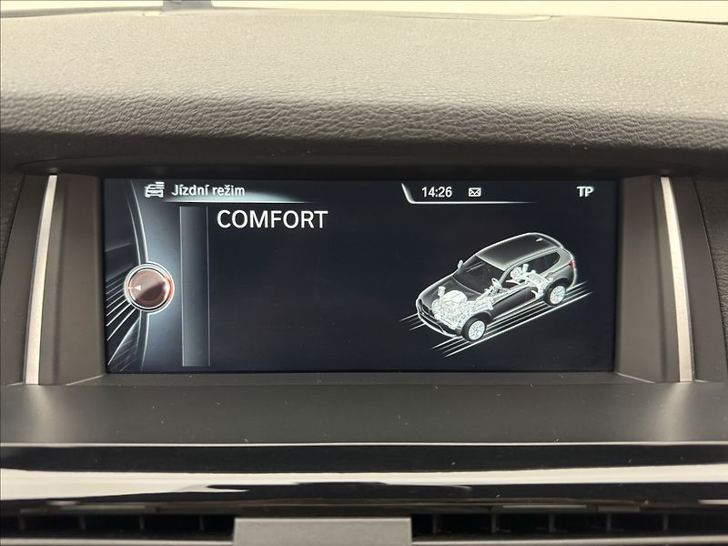 BMW X3 3,0 35d 4X4 M DPH KŮŽE LED ČR - fotka 26 z 49