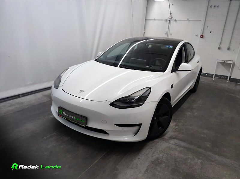 Tesla Model 3 (2022) AWD | Dual Motor, AMD Ryzen - fotka 3 z 8