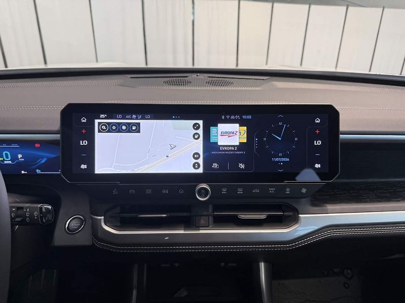 Jeep Compass (2026) Summit e-Hybrid Plug-in 225k e - fotka 13 z 24
