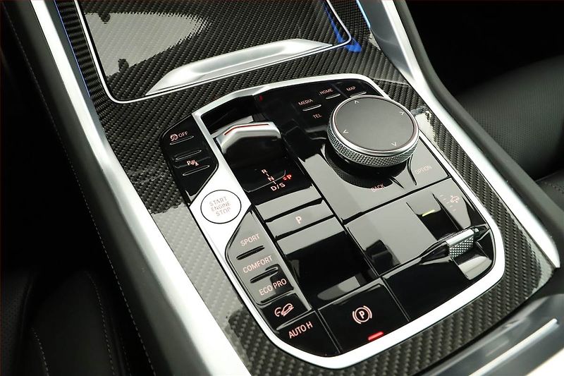 BMW X6 (2025) xDrive30d - fotka 10 z 21