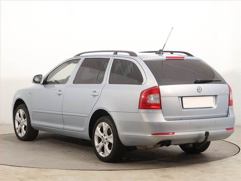 Škoda Octavia (2010) Laurin&Klement 1.8 TSI, 4X4 - fotka 4 z 14