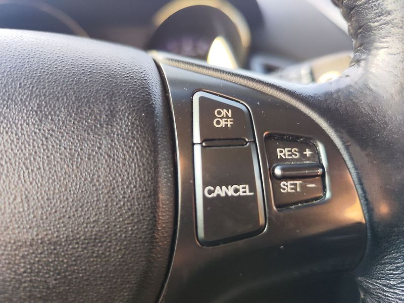 Hyundai Genesis 3.8 V6/223kW Coupe 6AT - fotka 21 z 35
