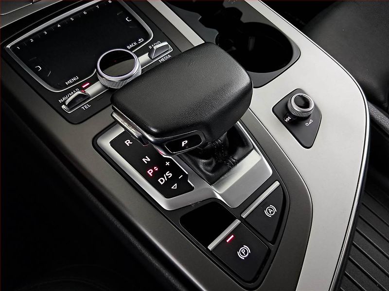 Audi Q7 (2019) 45 TDI - fotka 13 z 26