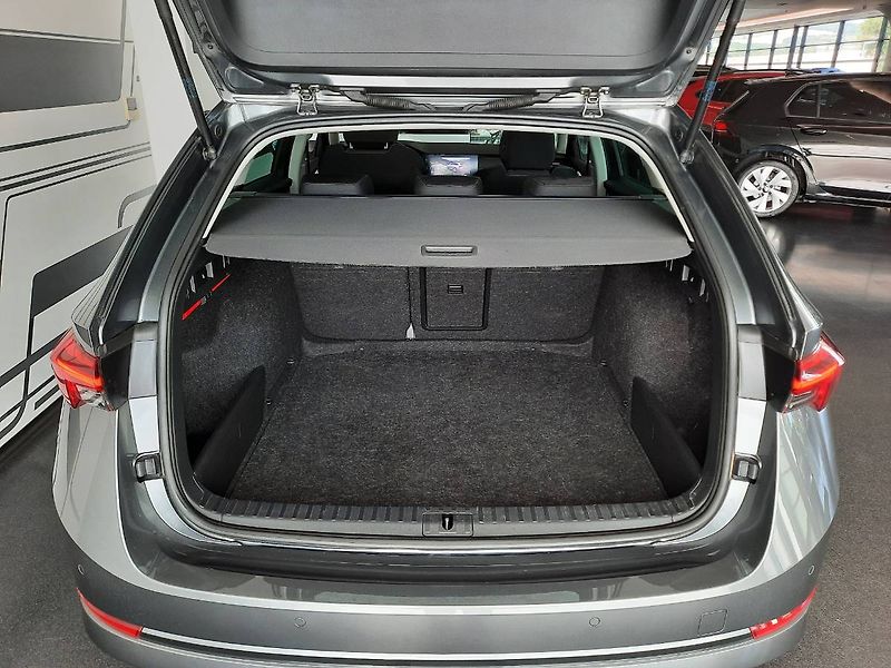 Škoda Octavia (2023) Style Combi 2.0 TDI (110kW/150 - fotka 25 z 27