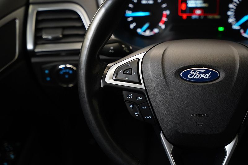 Ford Mondeo - fotka 15 z 26