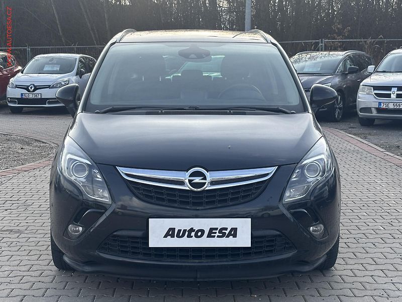 Opel Zafira (2014) 2.0 CDTi, ČR, Bixen, navi - fotka 2 z 18