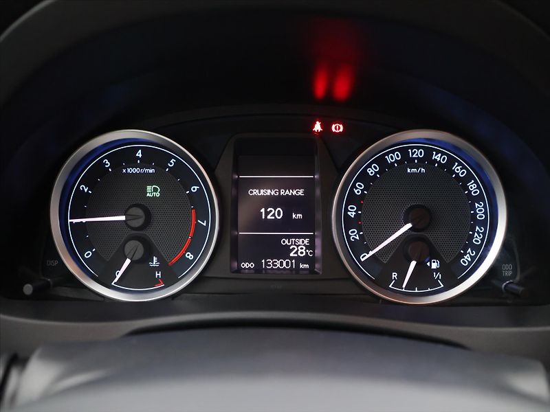 Toyota Auris 1,6 97kW CZ Style Valvematic - fotka 14 z 31