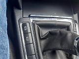 Škoda Superb (2011) 2.0 TDi Elegance - náhled 16