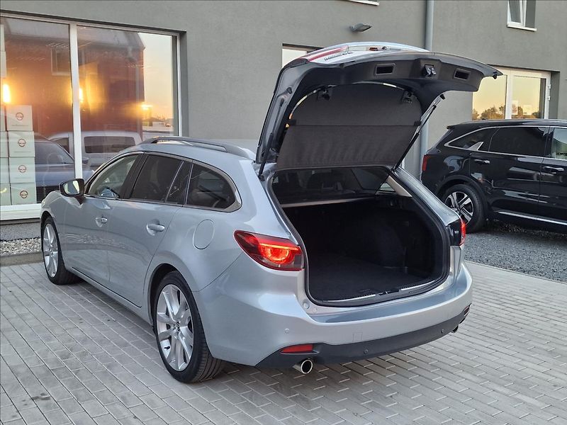 Mazda 6 2.2 Skyactiv-D Revolution TOP - fotka 43 z 50