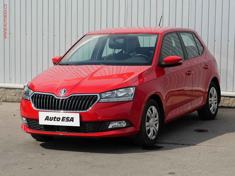 Škoda Fabia (2019) 1.0 TSi, 2.maj,ČR, Ambition - fotka 3 z 18