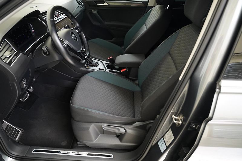 Volkswagen Tiguan - fotka 11 z 30