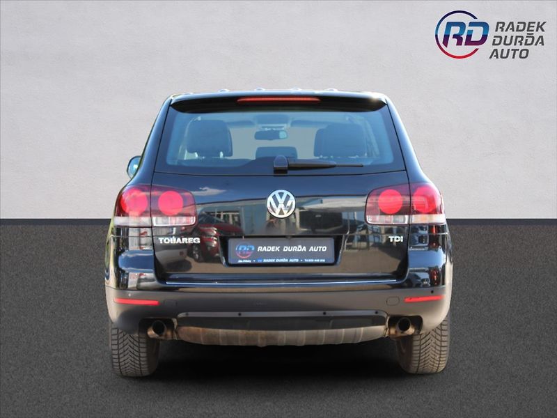 Volkswagen Touareg 2,5 TDI  NOVÉ V ČR,4x4 - fotka 6 z 29