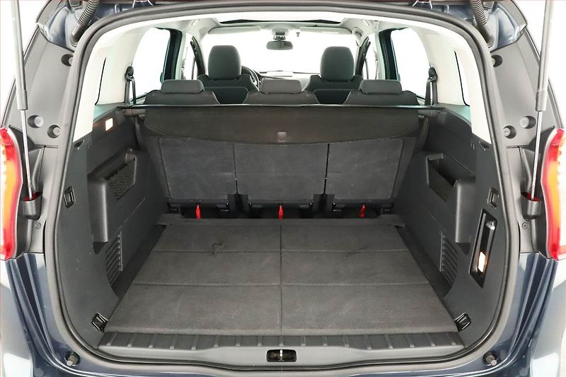 Peugeot 5008 (2014) 2.0 HDI, Navi, Xenony - fotka 10 z 18