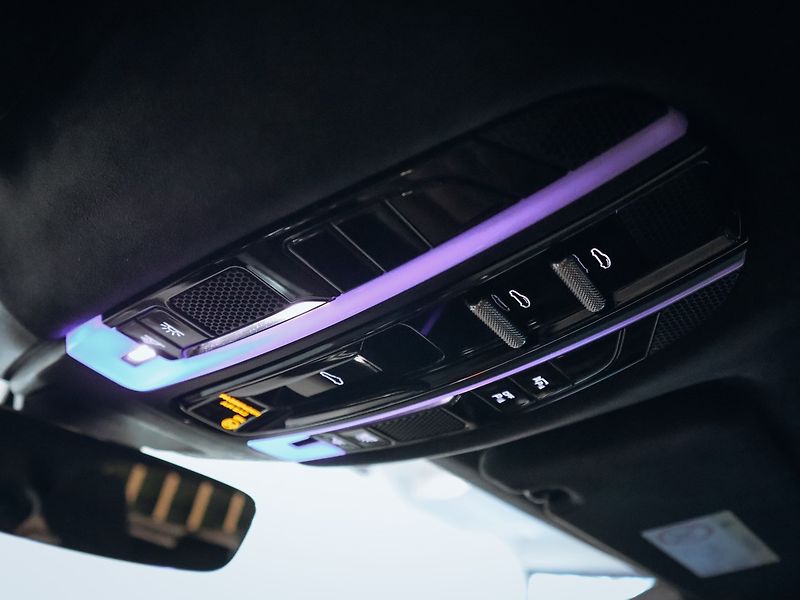 Porsche Panamera GTS Sport Turismo 338 kW - fotka 22 z 40