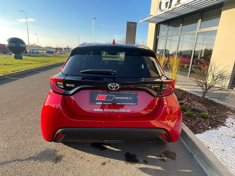 Toyota Yaris 1.5 Hybrid 116k automat Style - fotka 4 z 28