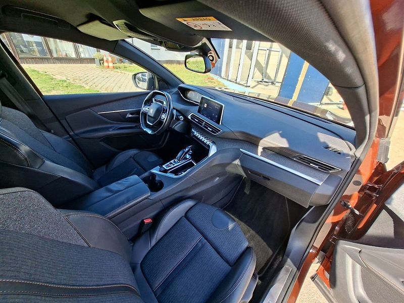 Peugeot 3008 GT LINE 1,6 THP EAT6 - fotka 14 z 28