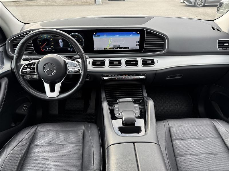 Mercedes-Benz GLE 350d 4MATIC AMG linie - fotka 9 z 14