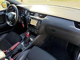 Škoda Octavia RS 2.0 TSI CHALLENGE DSG XENON - náhled 37