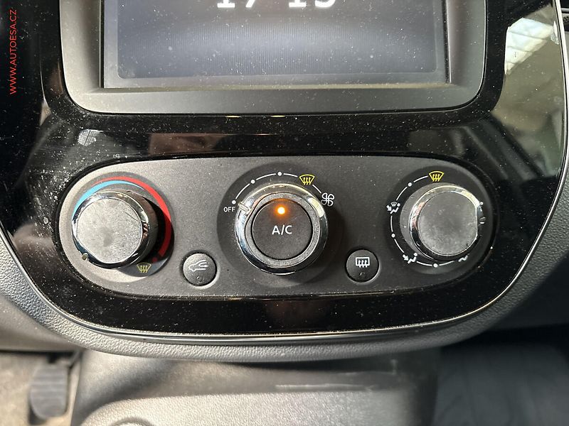 Renault Captur (2019) 1.3TCe, 1.maj,ČR, Klima - fotka 15 z 16