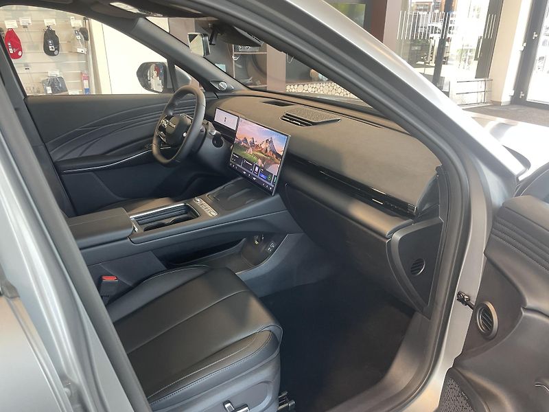 Omoda Ostatní (2026) Omoda 7 PHEV Luxury  - fotka 20 z 62