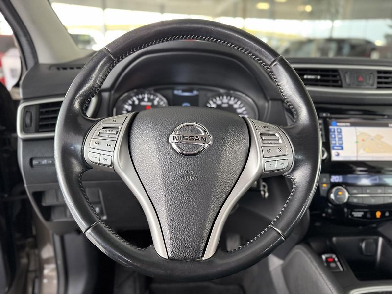 Nissan Qashqai 1,2DIG-T*Navi*Kamera*Tažné*ČR - fotka 10 z 32