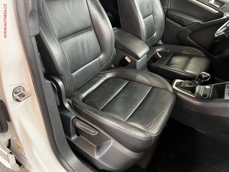 Volkswagen Tiguan (2013) 2.0TDi 4x4, R-Line, DSG - fotka 14 z 21