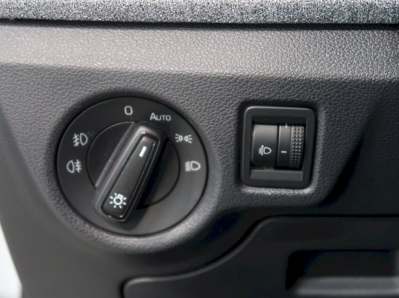 Škoda Scala (2025) SELECTION 1.0TSI 85KW - fotka 34 z 38