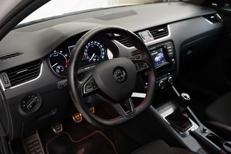 Škoda Octavia - fotka 5 z 6