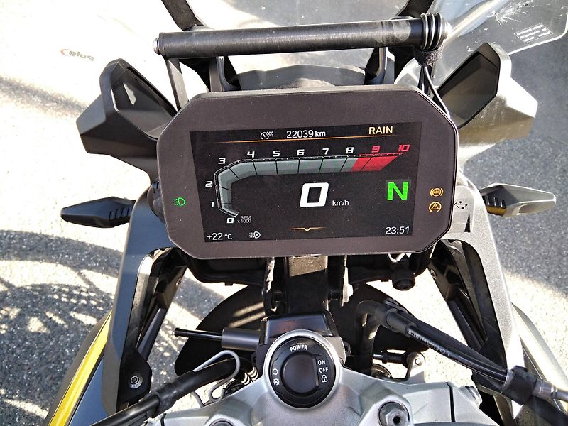BMW F750GS - fotka 11 z 16